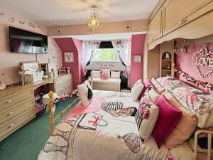 Bedroom 1- click for photo gallery